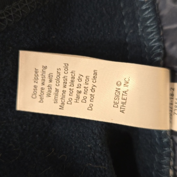 Athleta Women's Dark Green Quilted Puffer Jacket - Picture 14 of 16